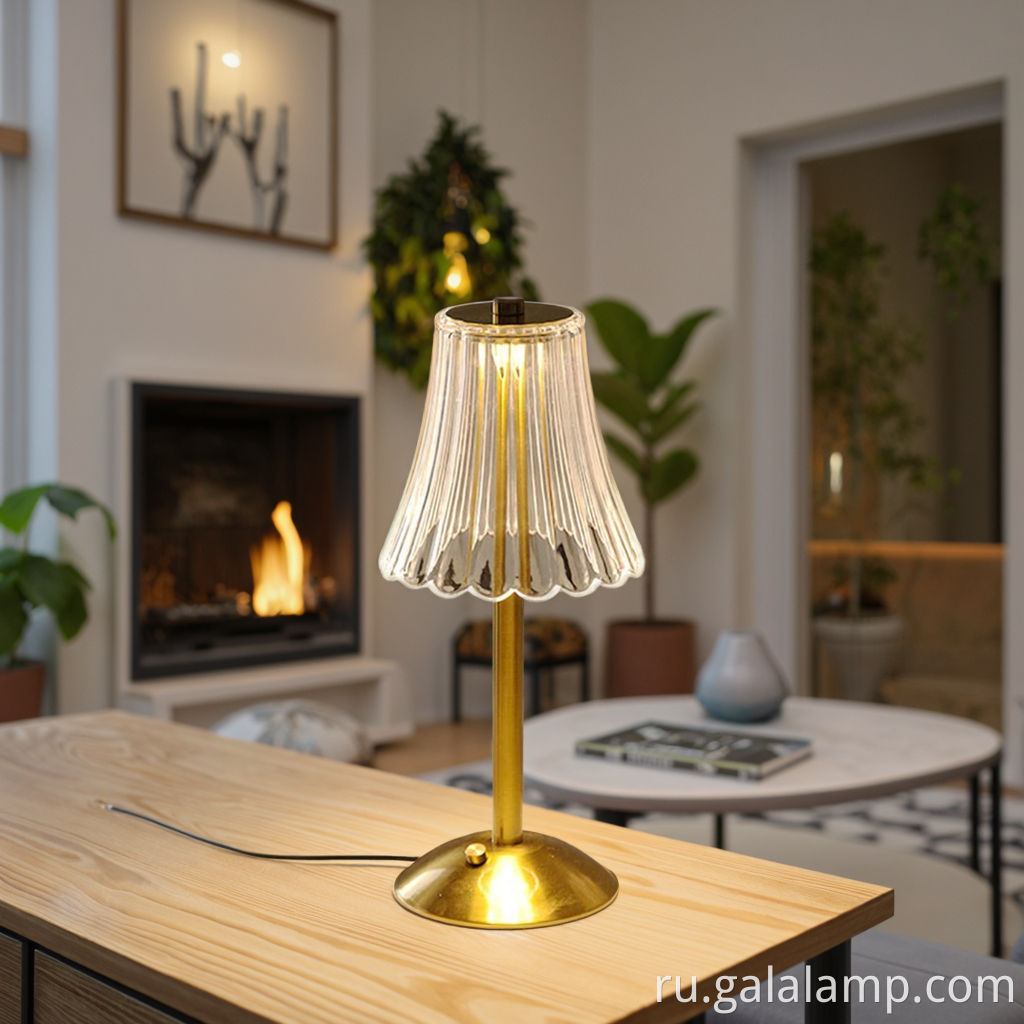Elegant Resin Table Lamp